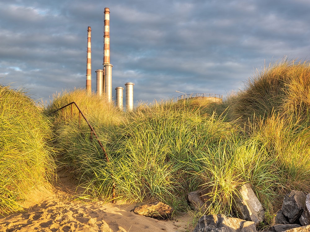 Poolbeg Power Station sandymount strand ringsend